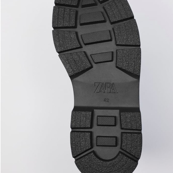 ZARA LACE-UP BOOTS WITH CHUNKY SOLE - Picture 5 of 7